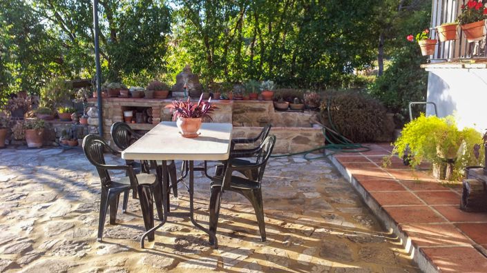 Image No.2-5 Bed Country House for sale