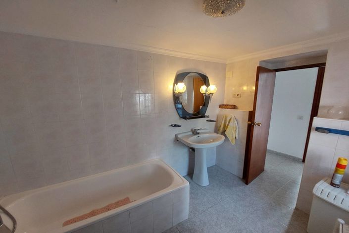 Image No.22-6 Bed Village House for sale