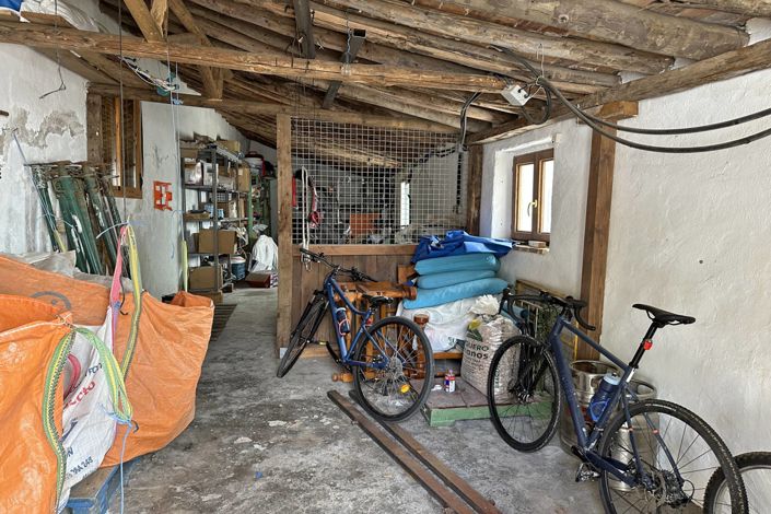 Image No.5-6 Bed Village House for sale