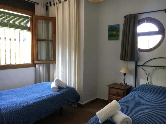 Image No.15-5 Bed Property for sale