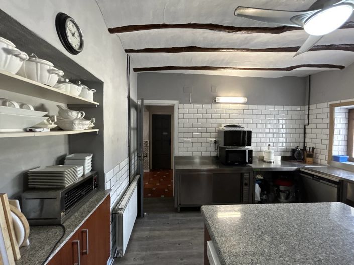 Image No.10-Propriété de 12 chambres à vendre à Caniles