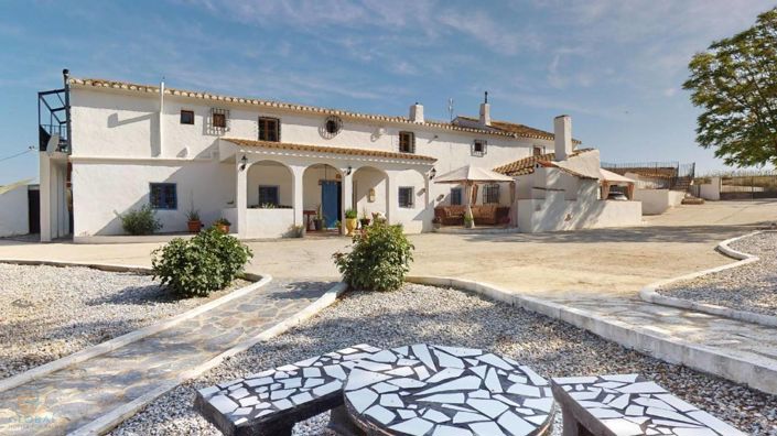 Image No.3-Propriété de 12 chambres à vendre à Caniles