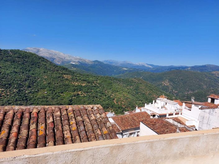 Image No.1-6 Bed Village House for sale