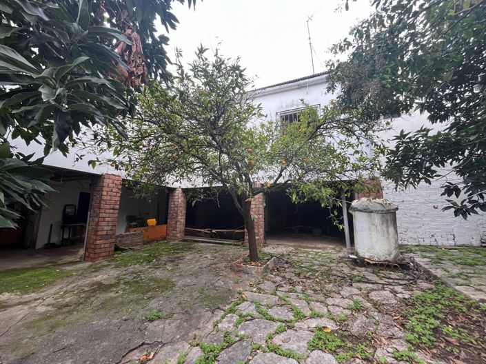 Image No.23-4 Bed Townhouse for sale