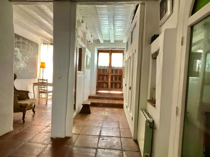 Image No.7-4 Bed Village House for sale