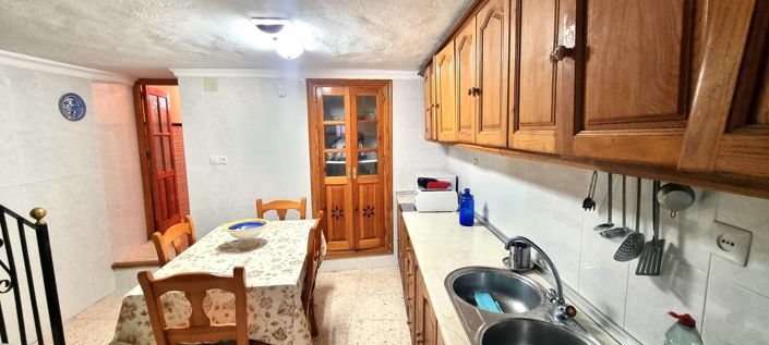 Image No.6-3 Bed Village House for sale