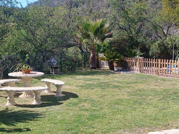 Image No.5-2 Bed Country House for sale