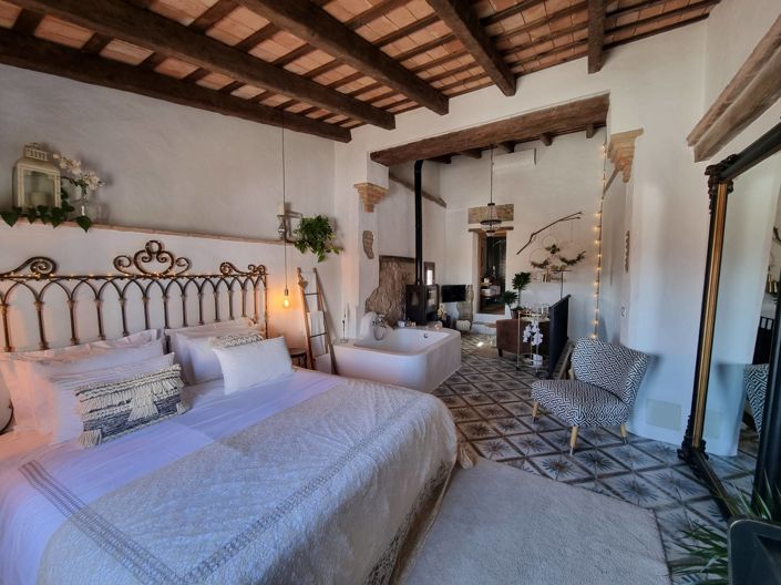 Image No.1-1 Bed Village House for sale