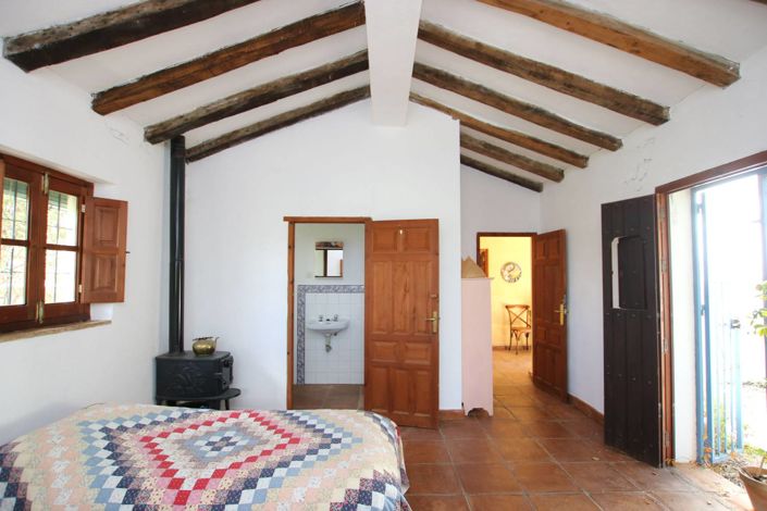 Image No.17-3 Bed Country House for sale