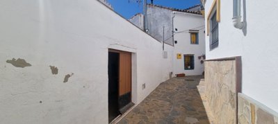 14633925044