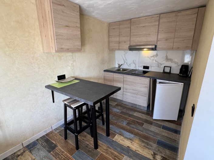 Image No.8-4 Bed Country House for sale