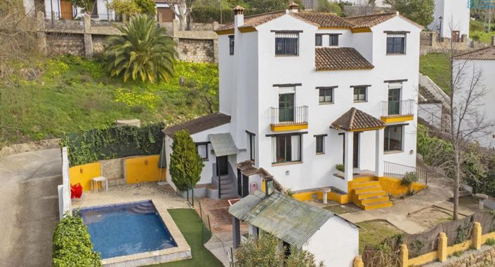 Image No.1-Propriété de 13 chambres à vendre à Malaga
