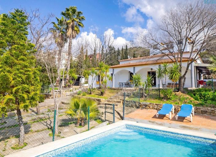 Image No.29-13 Bed Property for sale