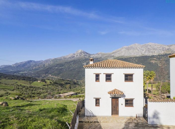 Image No.30-13 Bed Property for sale