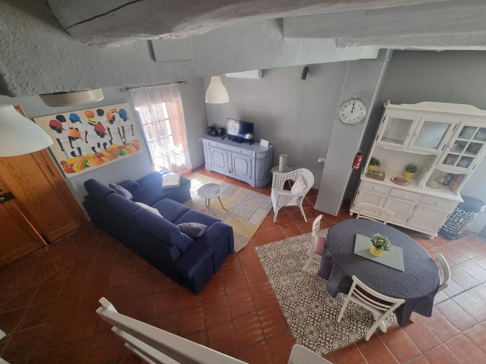 Image No.5-6 Bed Property for sale