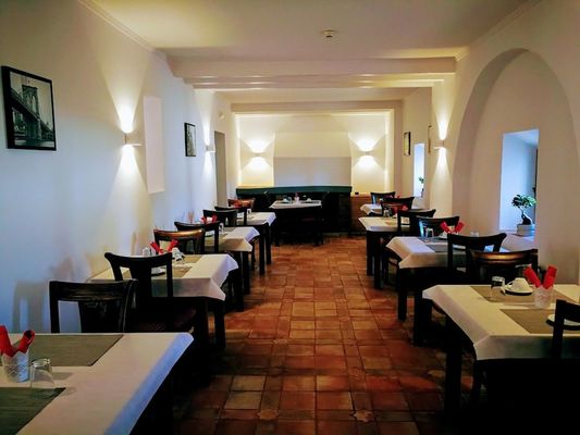 Image No.19-15 Bed Property for sale