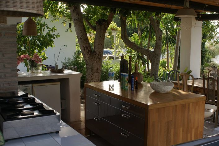 Image No.38-10 Bed Property for sale