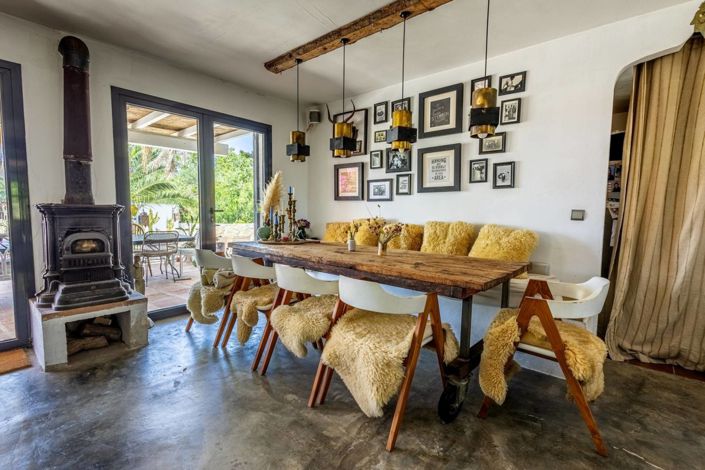 Image No.8-10 Bed Property for sale