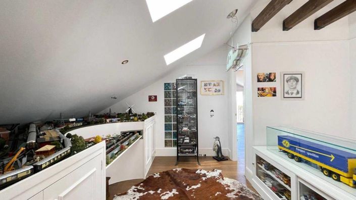 Image No.10-3 Bed Villa for sale