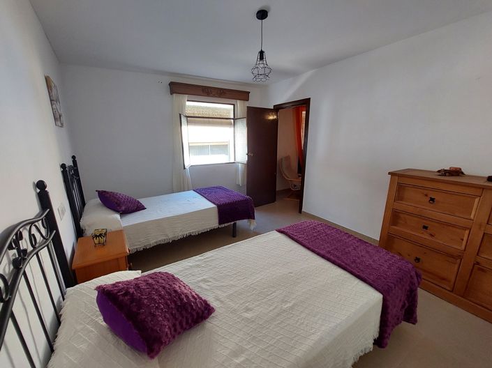 Image No.15-3 Bed Townhouse for sale