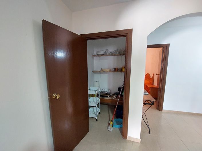 Image No.17-3 Bed Townhouse for sale