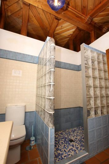 Image No.19-4 Bed Townhouse for sale