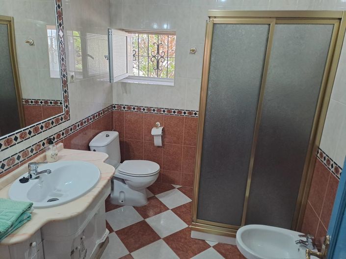 Image No.18-5 Bed Country House for sale