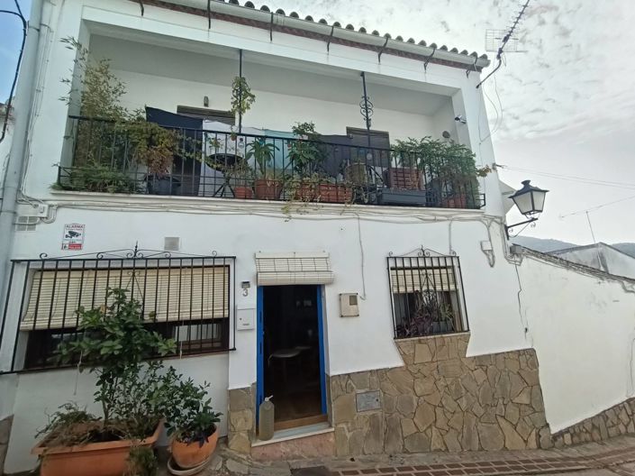 Image No.37-2 Bed Village House for sale