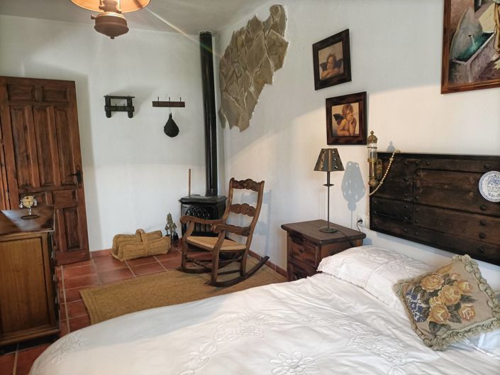 Image No.11-4 Bed Village House for sale