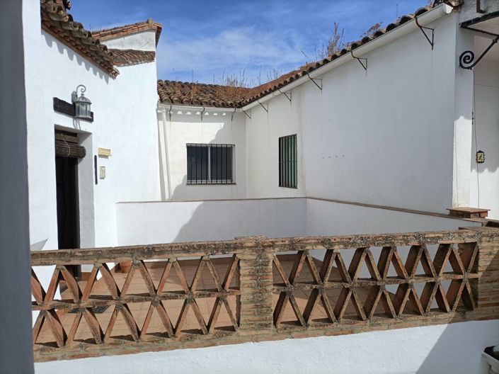 Image No.29-4 Bed Village House for sale