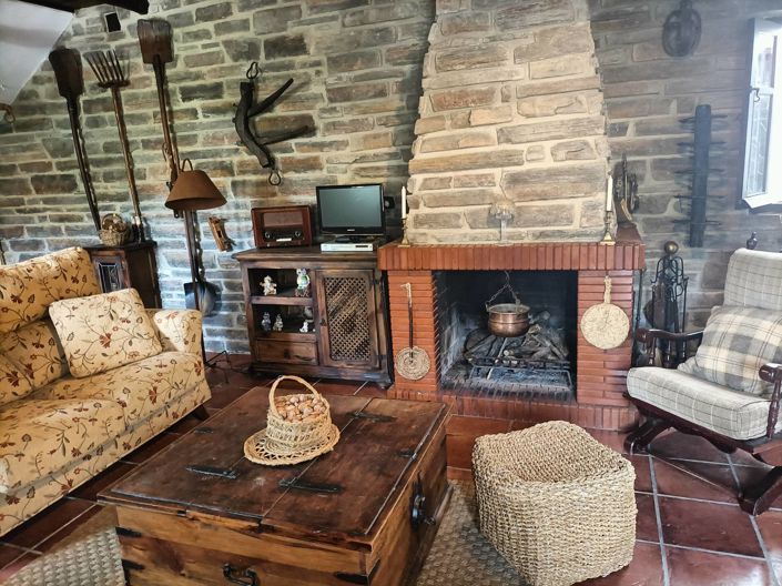 Image No.5-4 Bed Village House for sale