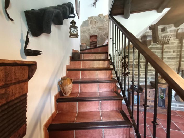 Image No.9-4 Bed Village House for sale