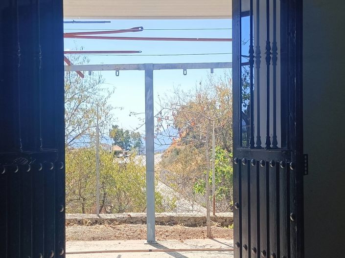 Image No.9-2 Bed Country House for sale