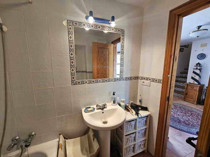 Image No.16-Maison de village de 3 chambres à vendre à Montejaque