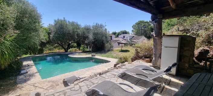 Image No.1-6 Bed Property for sale