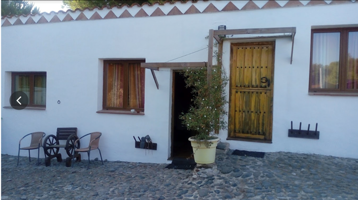 Image No.16-6 Bed Property for sale