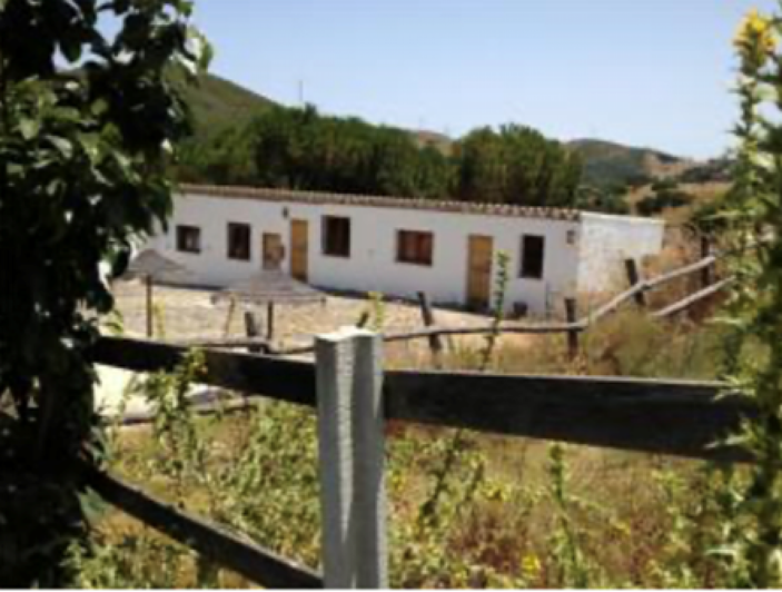 Image No.8-6 Bed Property for sale