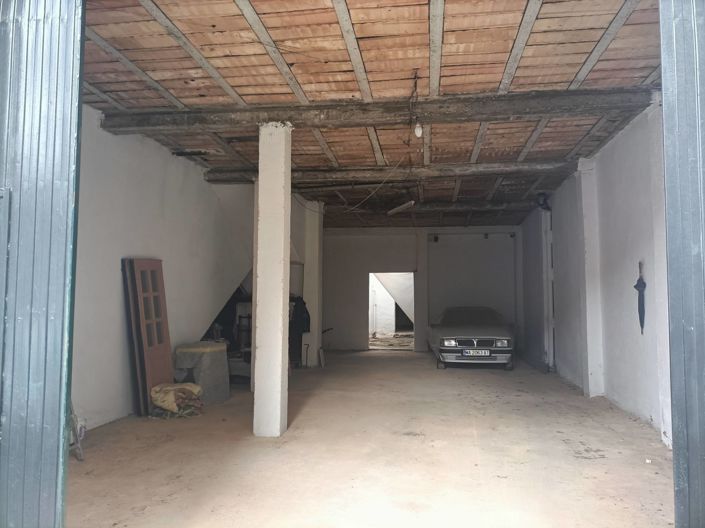 Image No.10-6 Bed Townhouse for sale