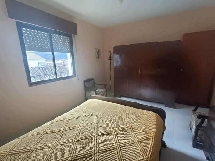 Image No.13-6 Bed Townhouse for sale