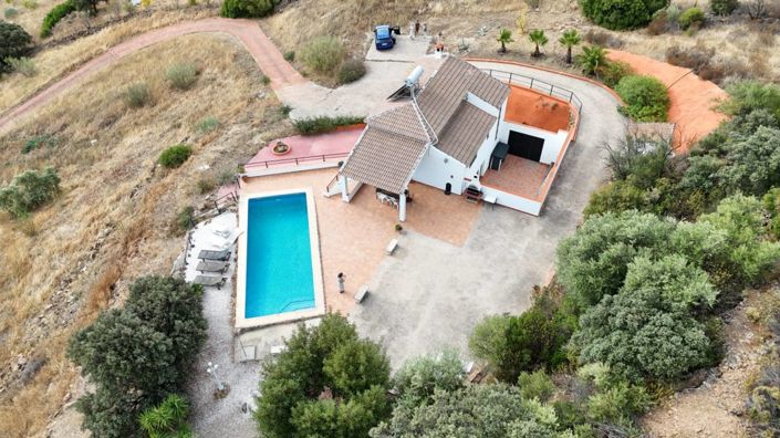 Image No.10-4 Bed Country House for sale