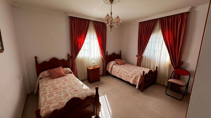 Image No.21-4 Bed Villa for sale