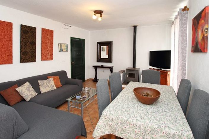 Image No.17-17 Bed Property for sale