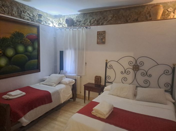 Image No.14-6 Bed Country House for sale