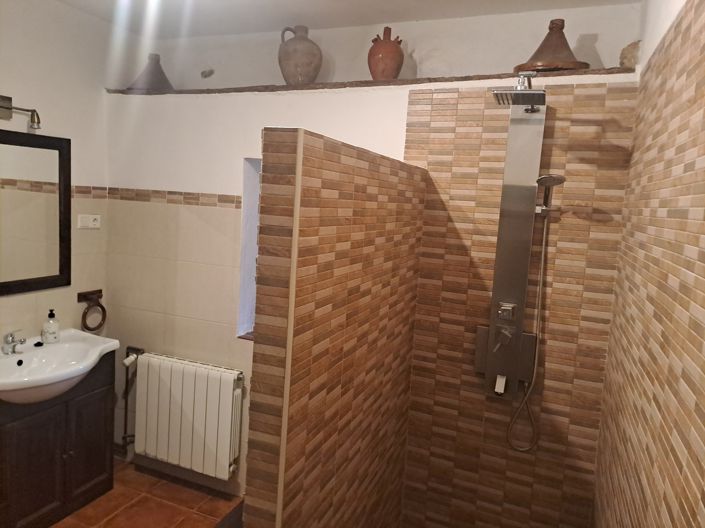 Image No.15-6 Bed Country House for sale