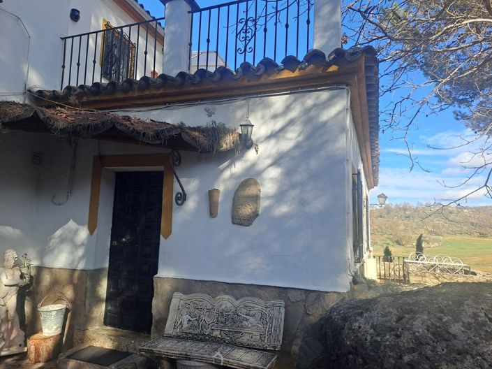 Image No.24-6 Bed Country House for sale