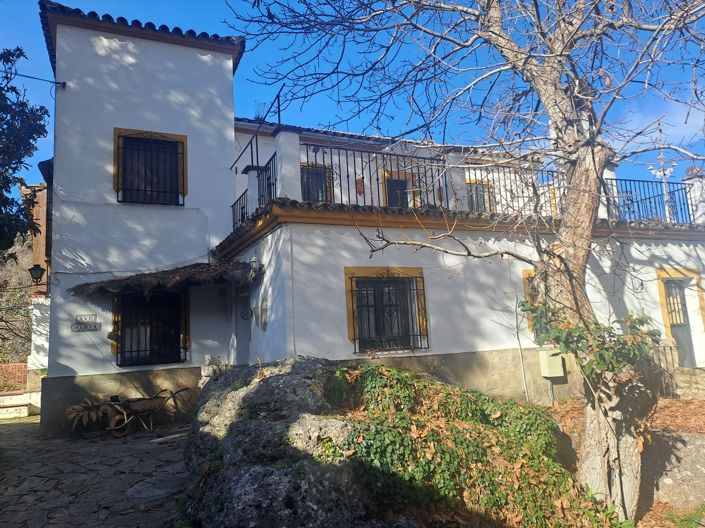 Image No.25-6 Bed Country House for sale