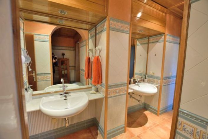 Image No.18-4 Bed Villa for sale