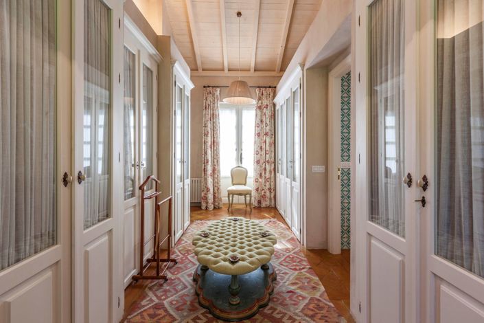 Image No.27-4 Bed Property for sale