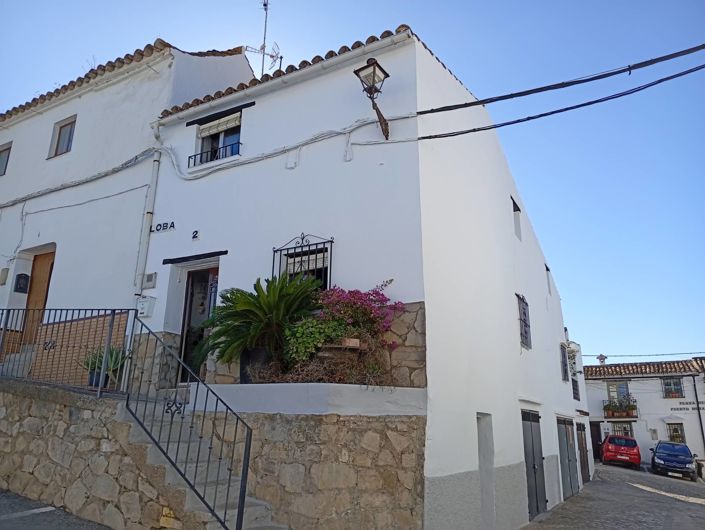 Image No.2-5 Bed Village House for sale