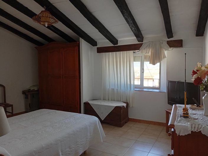 Image No.9-5 Bed Village House for sale